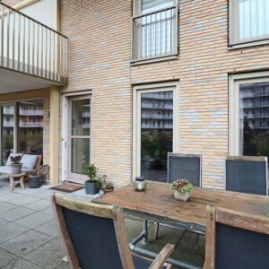 Woning aan de Nida Senffstraat te Amsterdam