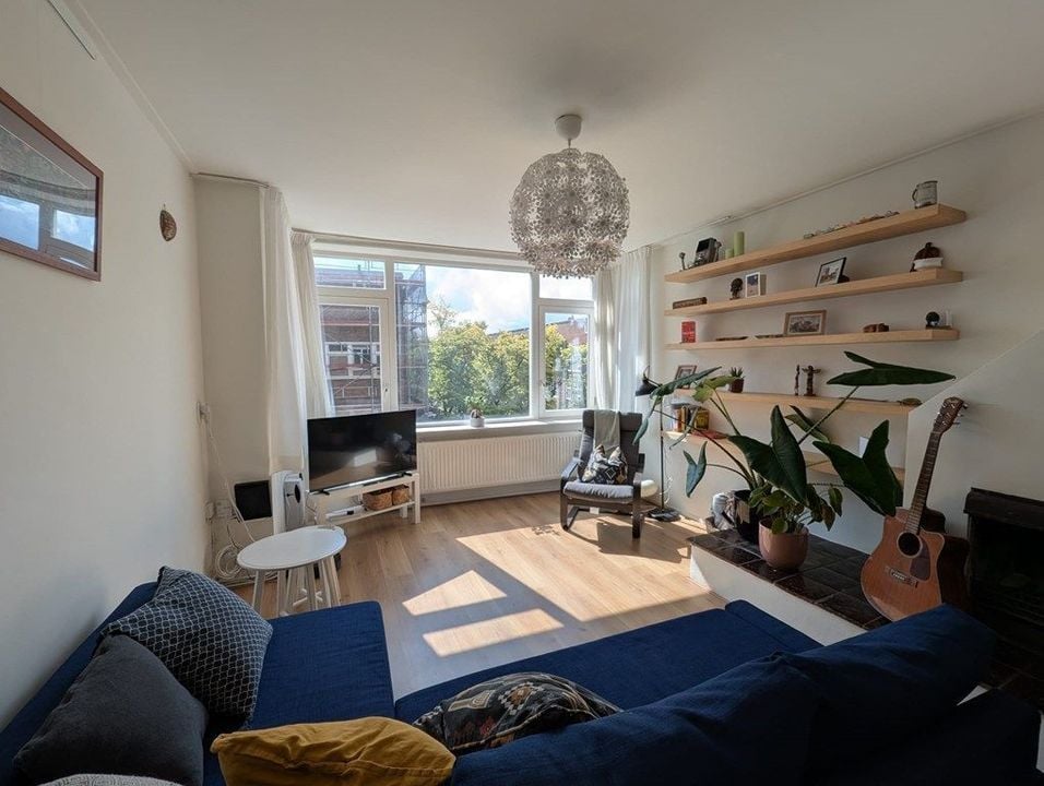 Woning aan de Orteliusstraat te Amsterdam