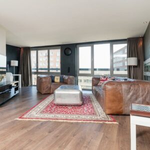 Woning aan de Pieter Oosterhuisstraat te Amsterdam