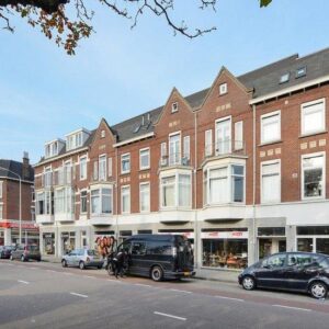 Woning aan de Pletterijkade te Den Haag