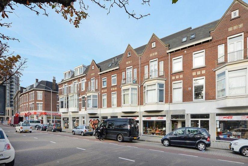 Woning aan de Pletterijkade te Den Haag