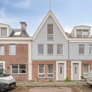 Woning aan de Regenboog te Landsmeer