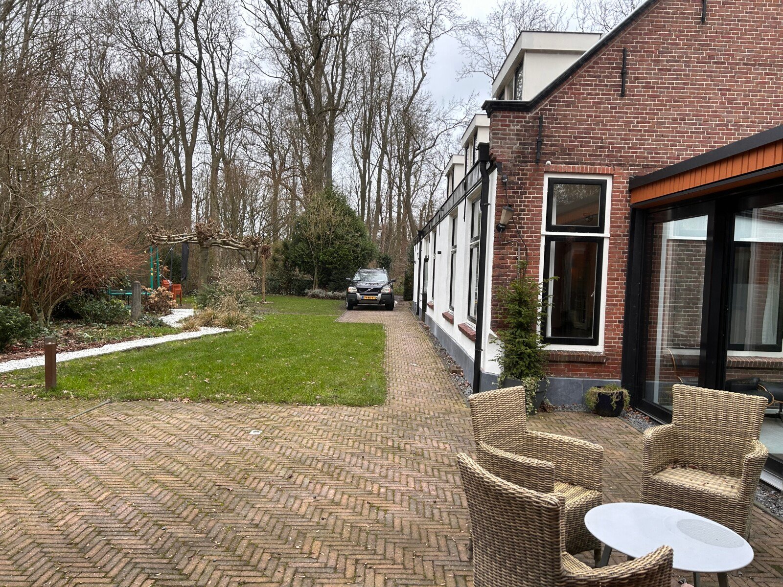 Woning aan de Rhijngeesterstraatweg te Oegstgeest