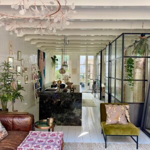 Woning aan de Tweede Anjeliersdwarsstraat te Amsterdam