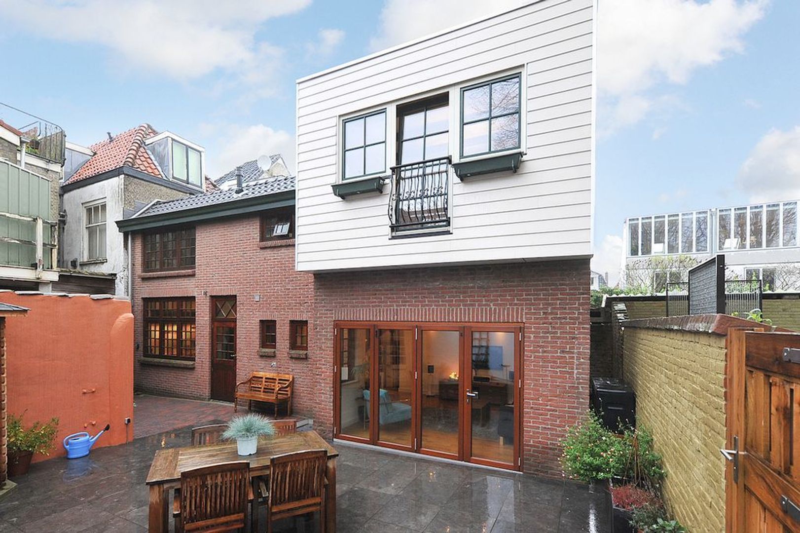 Woning aan de Verwersdijk te Delft