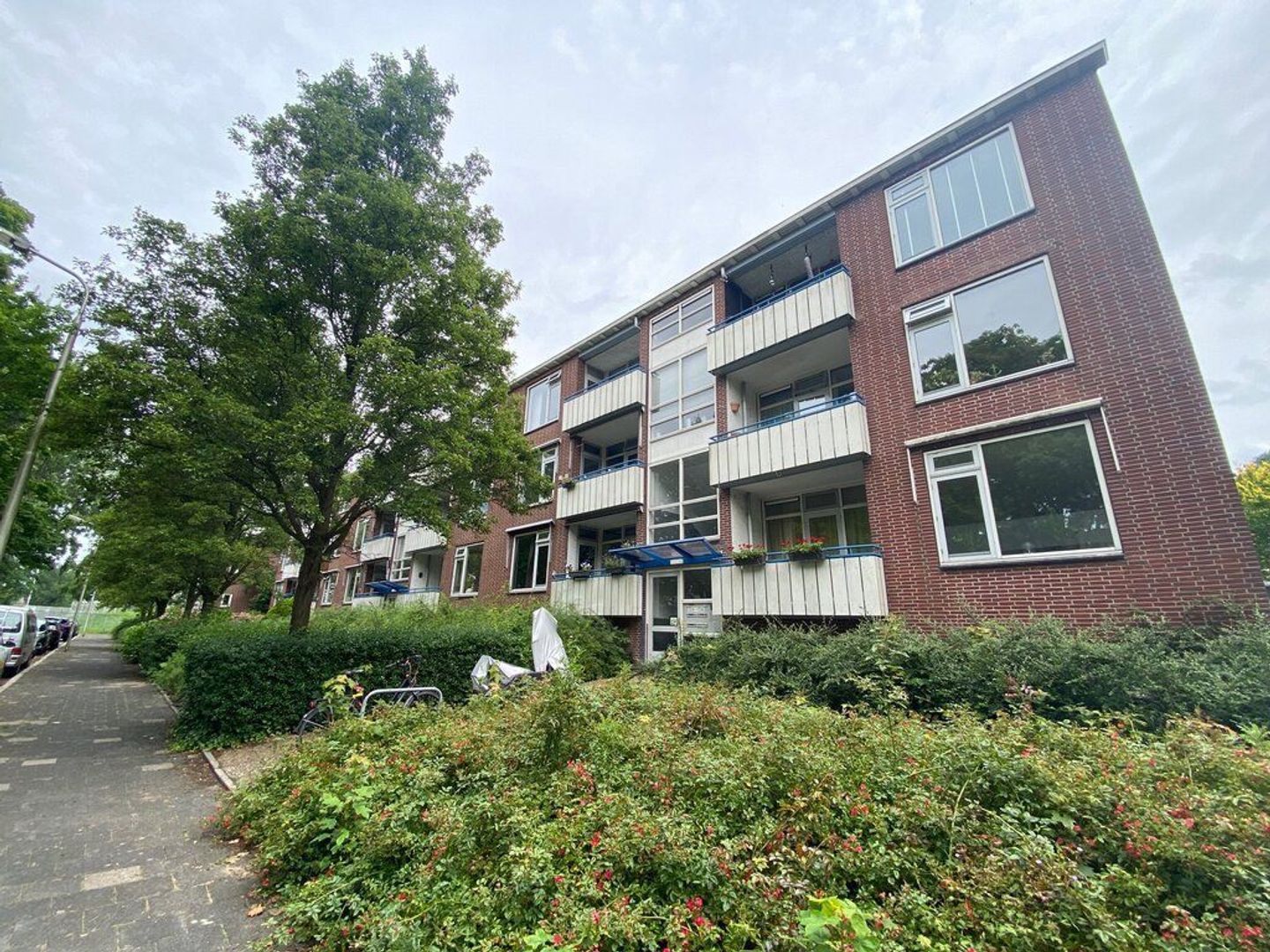 Woning aan de W.H. van Leeuwenlaan te Delft
