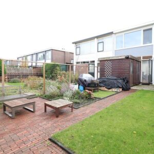 Woning aan de Adriaan Loosjesstraat te Amsterdam