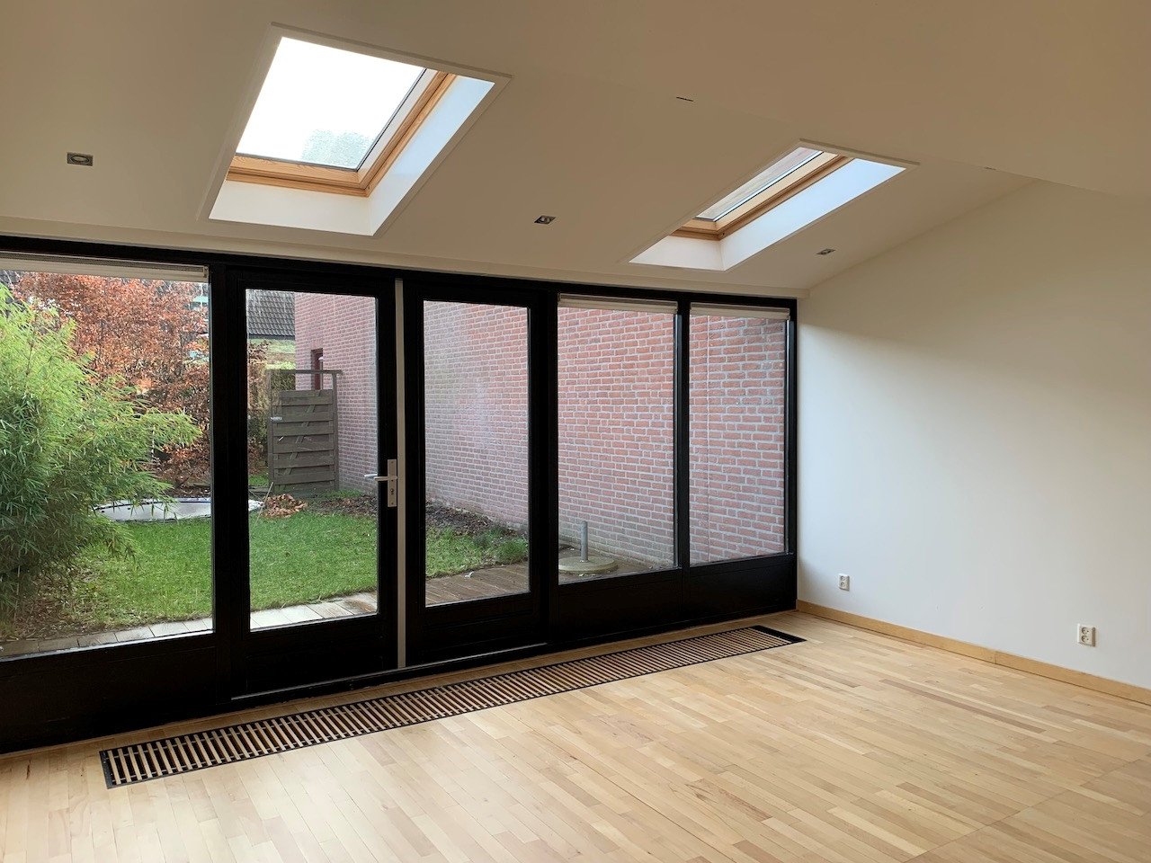 Woning aan de Albertje Onosplantsoen te Hoofddorp