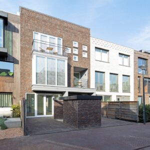 Woning aan de Chris van Abkoudestraat te Leiden