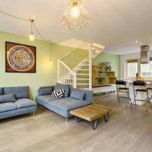 Woning aan de Czaar Peterstraat te Amsterdam