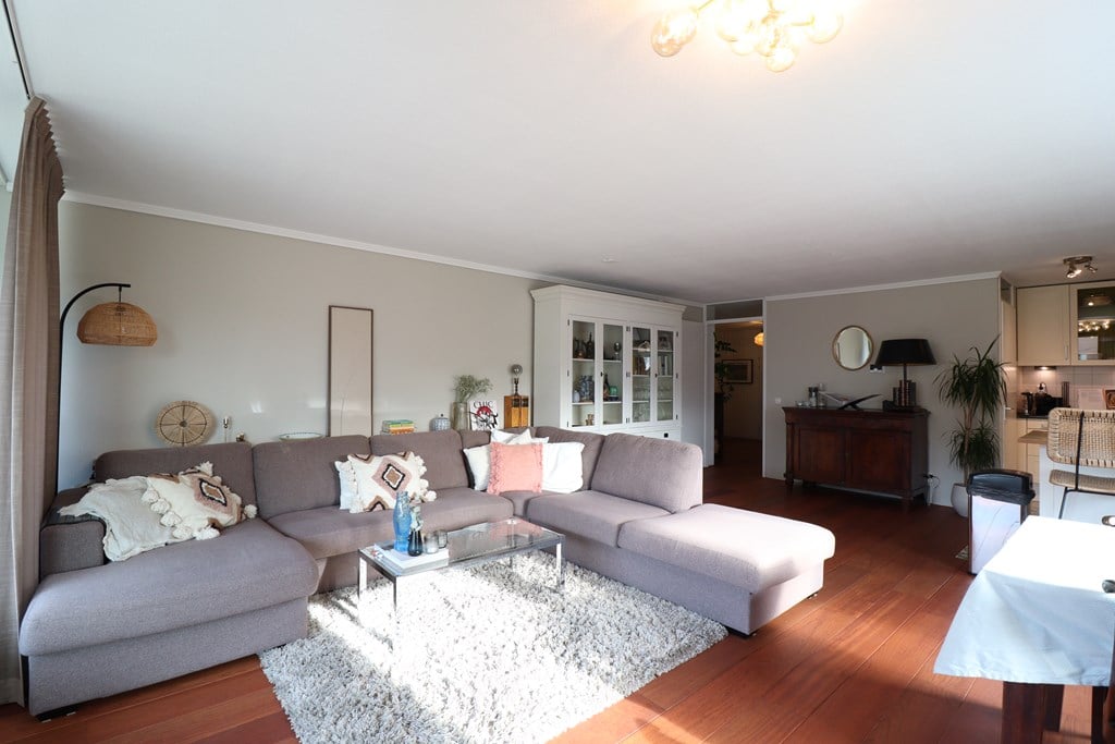 Woning aan de De Lierhof te Amsterdam