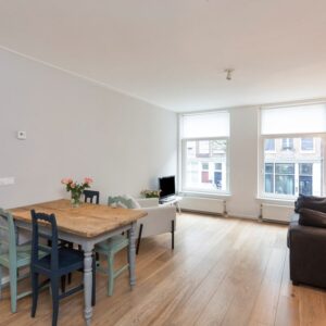 Woning aan de Eerste Jan van der Heijdenstraat te Amsterdam