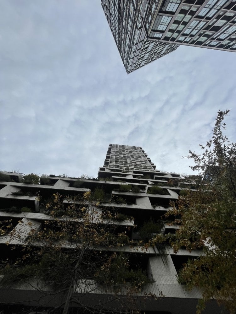 Woning aan de Hoola van Nootenstraat te Utrecht