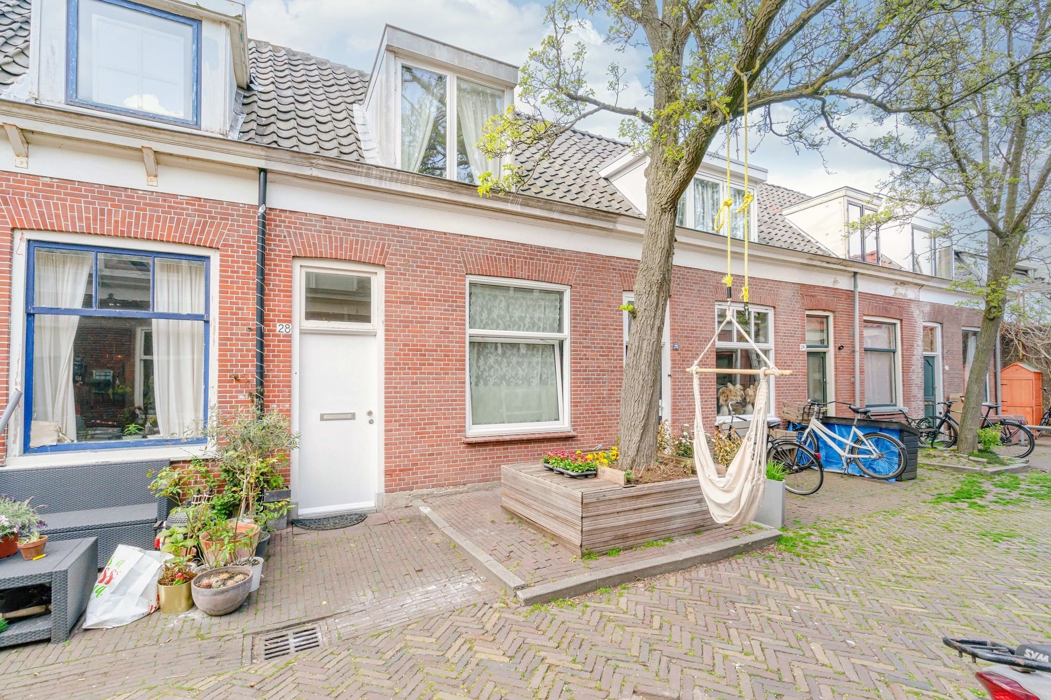 Woning aan de Houthaak te Delft