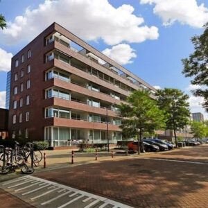 Woning aan de Johan Hofmanstraat te Amsterdam