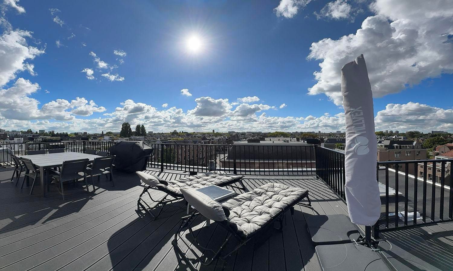 Woning aan de Koninginneweg te Amsterdam