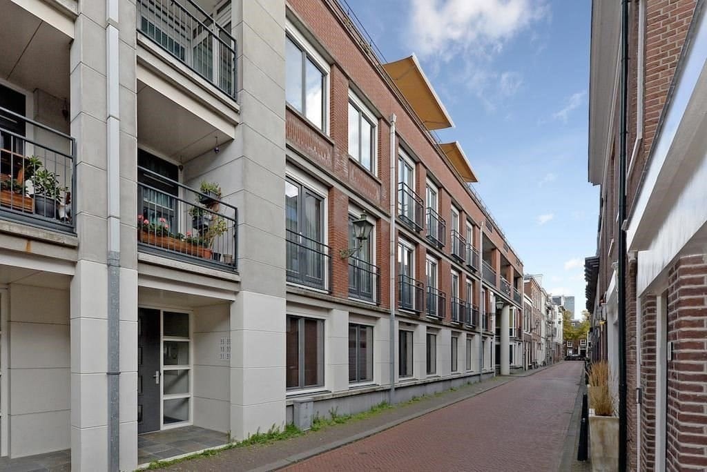 Woning aan de Laan van Roos en Doorn te Den Haag