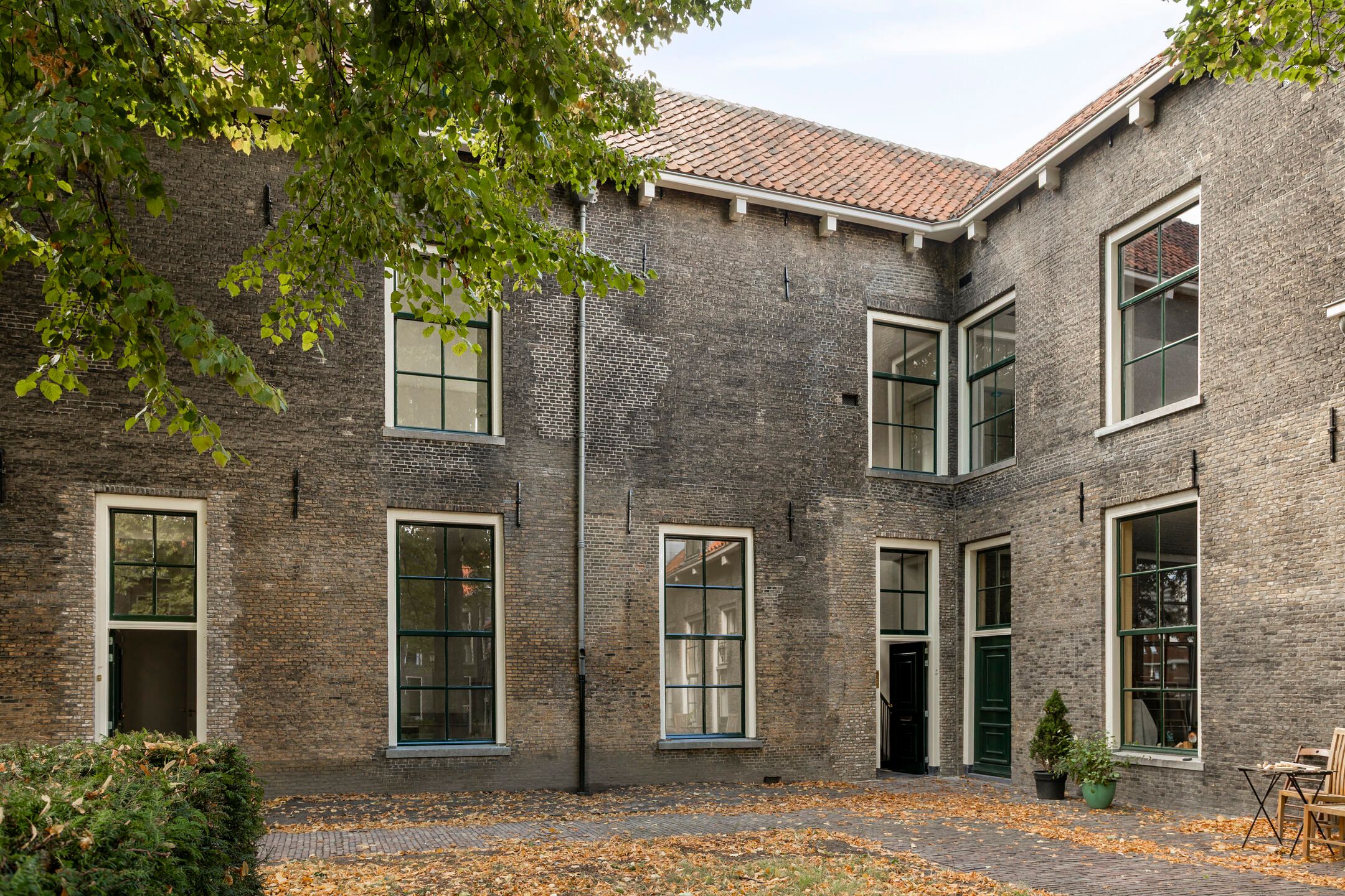 Woning aan de Lindenhof te Schiedam