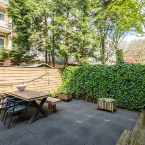 Woning aan de Magalhaensplein te Amsterdam