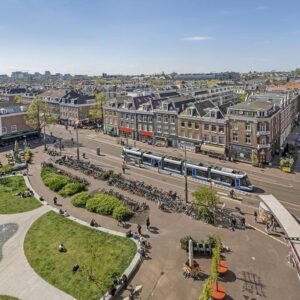 Woning aan de Marie Heinekenplein te Amsterdam