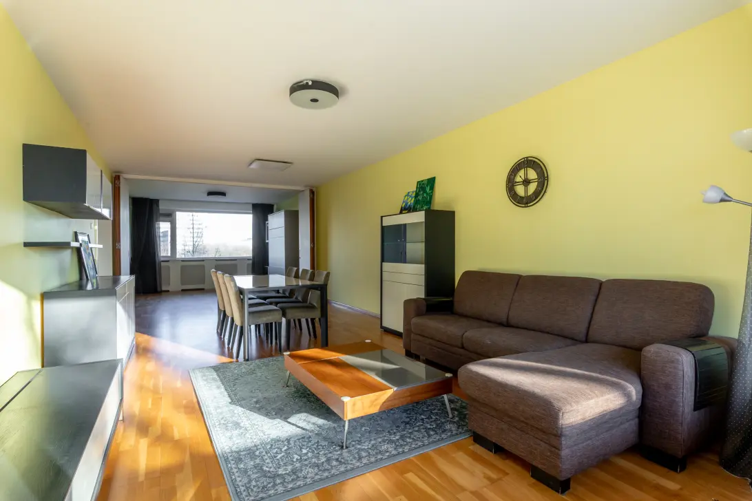 Woning aan de Mensinge te Amsterdam