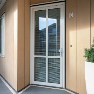 Woning aan de Oranje-Vrijstaatplein te Amsterdam