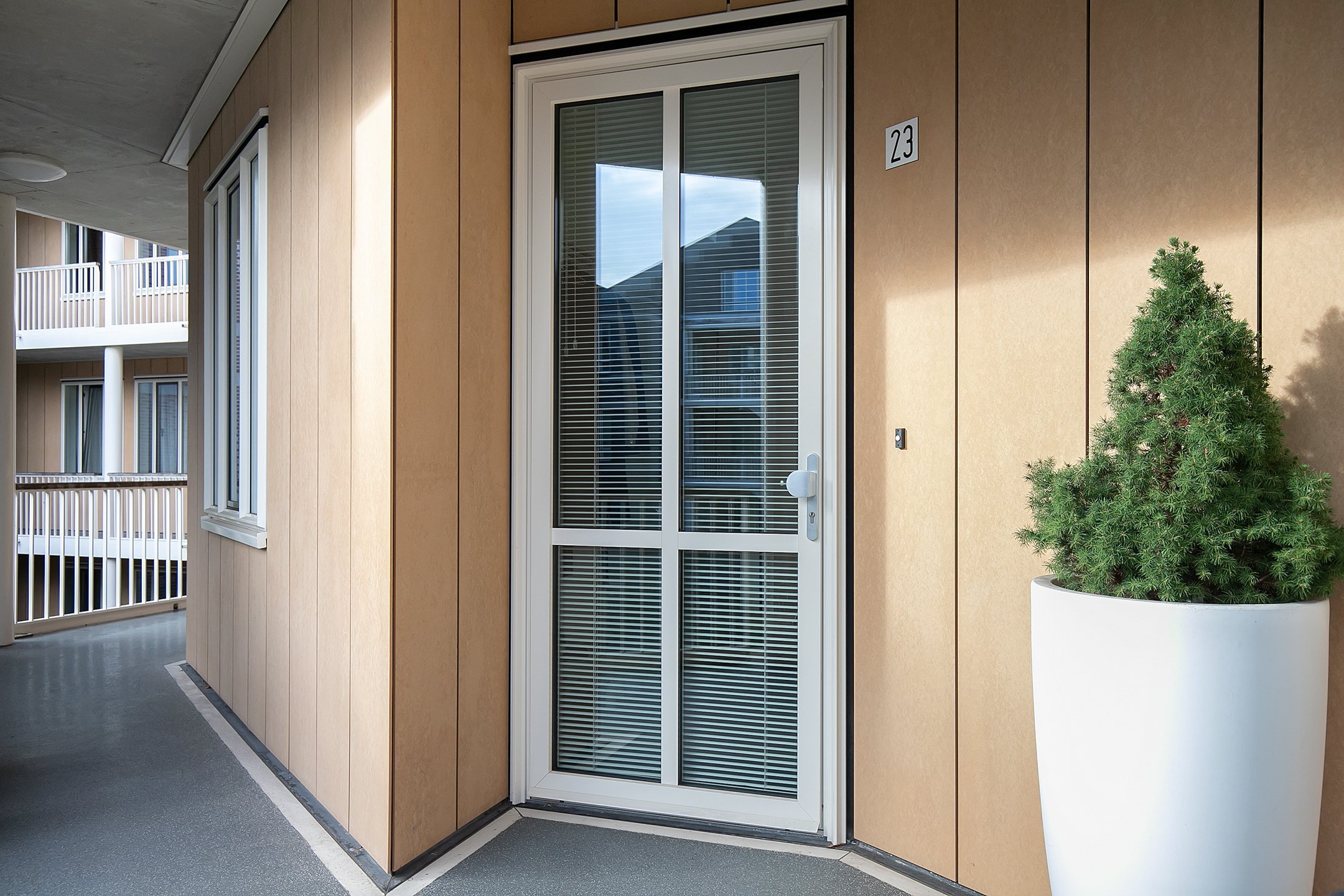 Woning aan de Oranje-Vrijstaatplein te Amsterdam