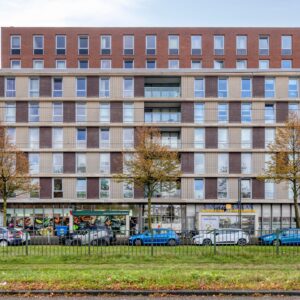 Woning aan de Pieter Calandlaan te Amsterdam