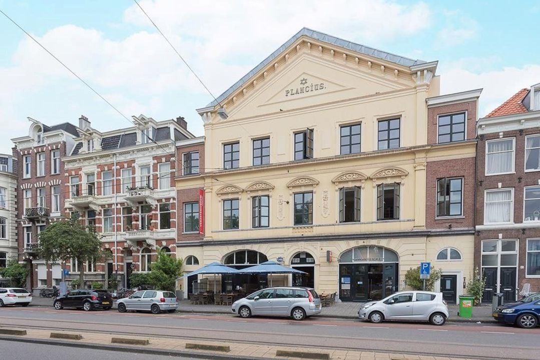 Woning aan de Plantage Kerklaan te Amsterdam