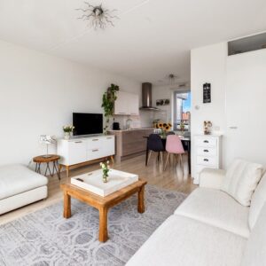 Woning aan de Postjesweg te Amsterdam