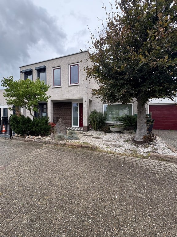 Woning aan de Robert Kochstraat te Badhoevedorp