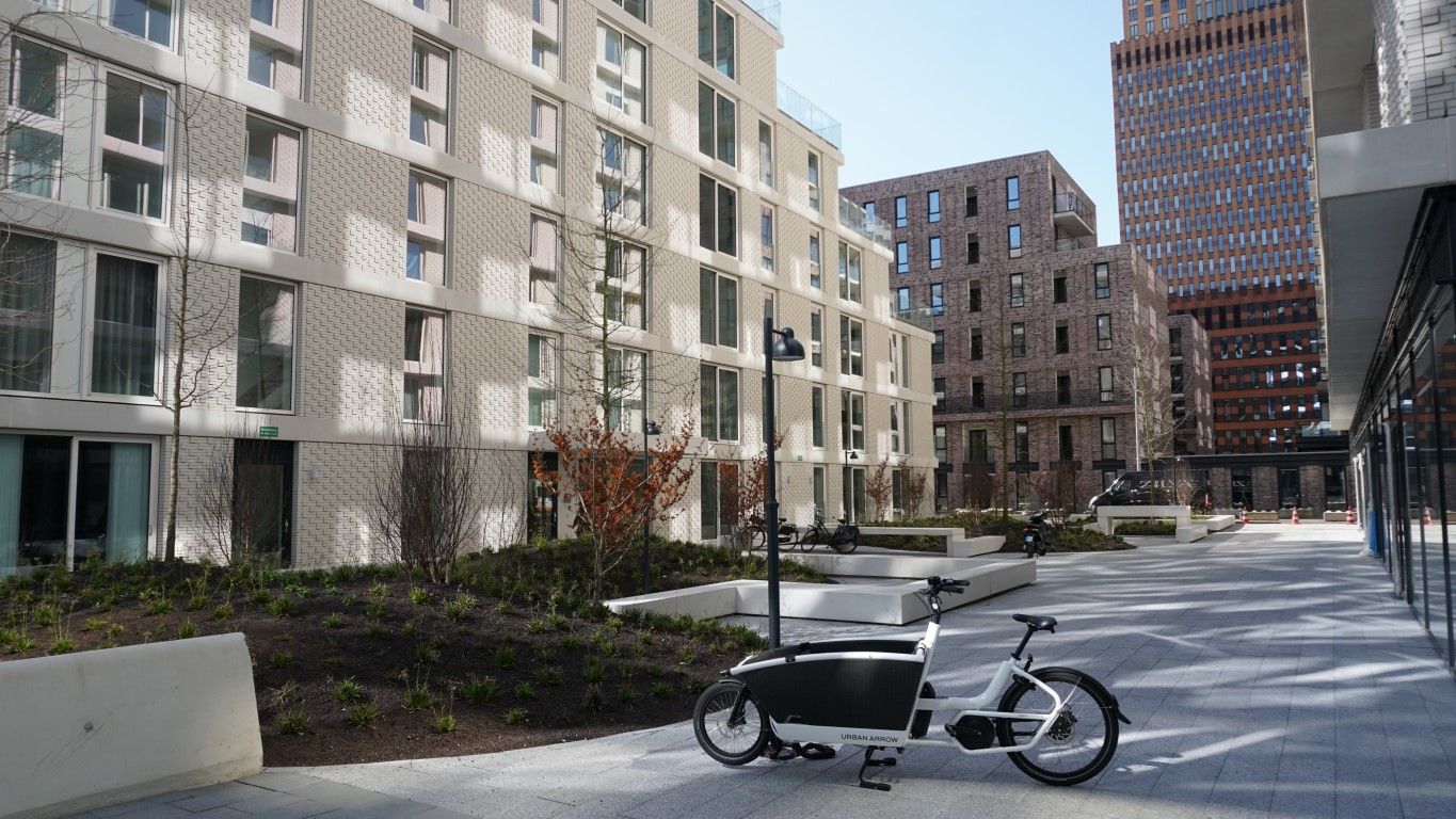 Woning aan de Rosy Wertheimstraat te Amsterdam