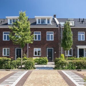 Woning aan de Tony van Verrestraat te Hilversum
