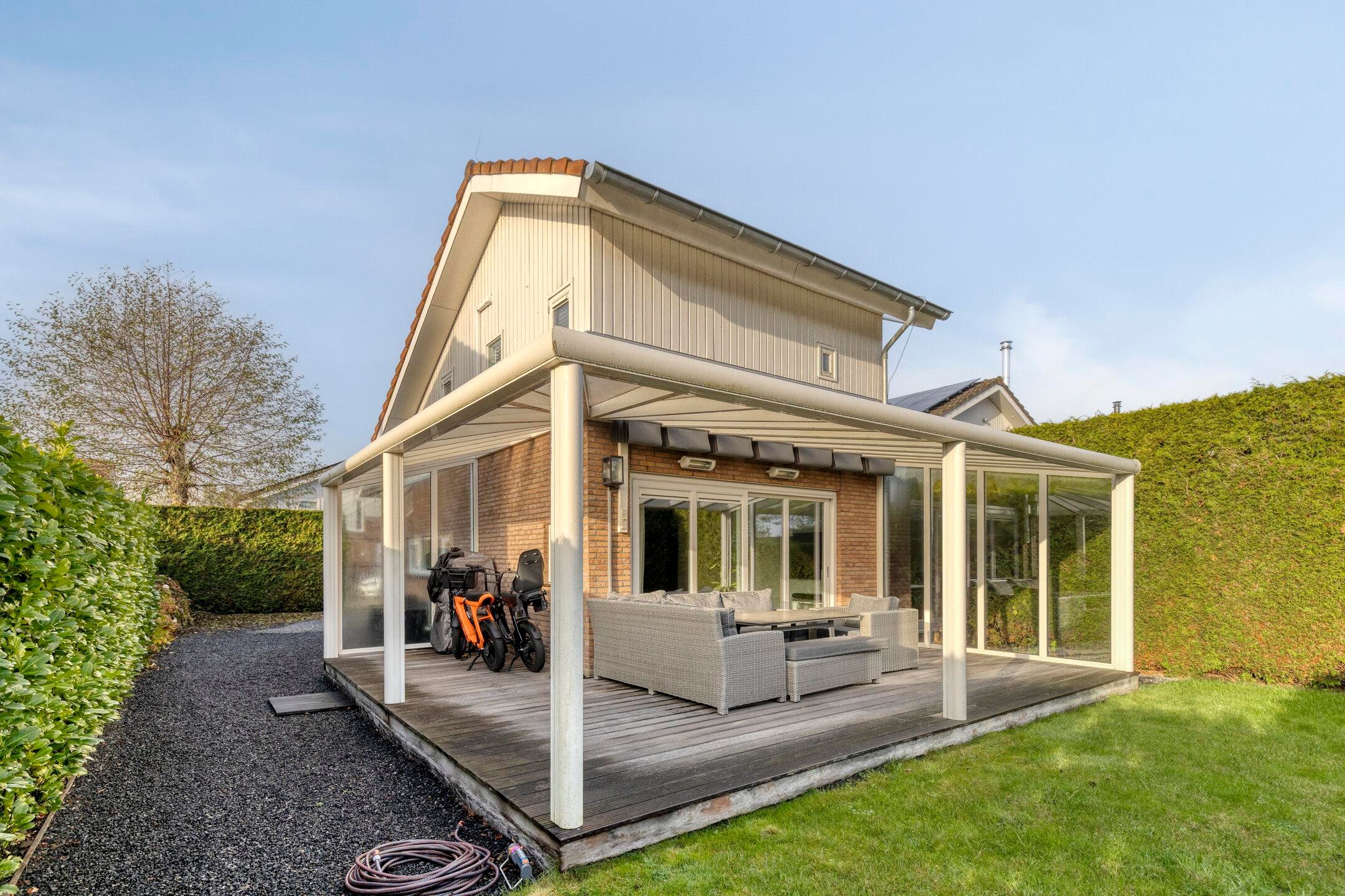 Woning aan de Vinkenkade te Vinkeveen