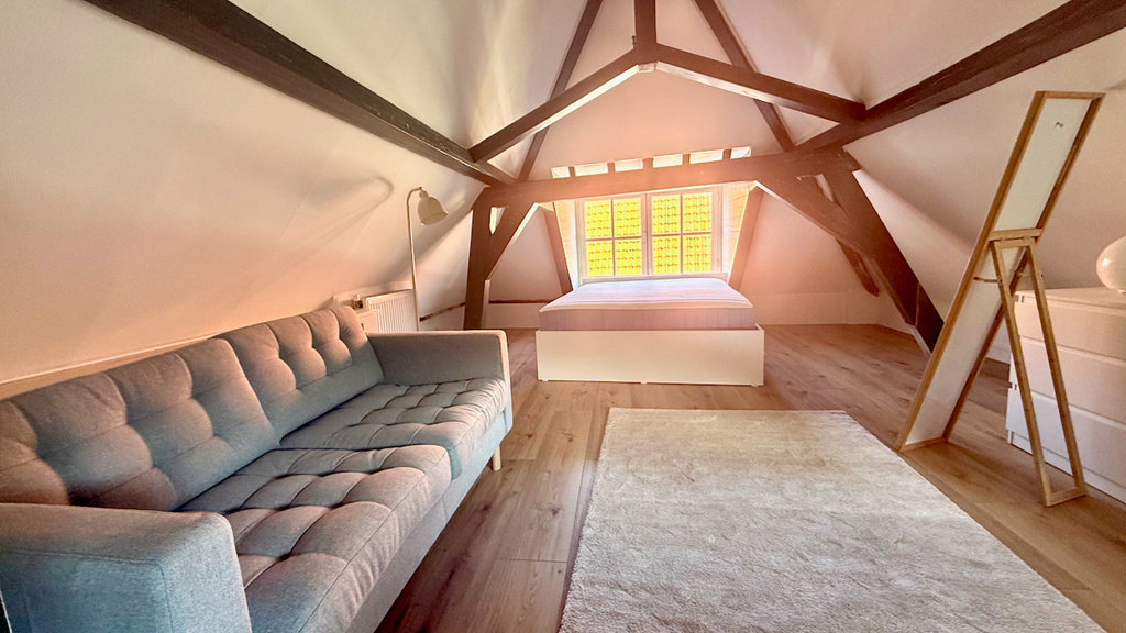 Woning aan de Westeinde te Den Haag