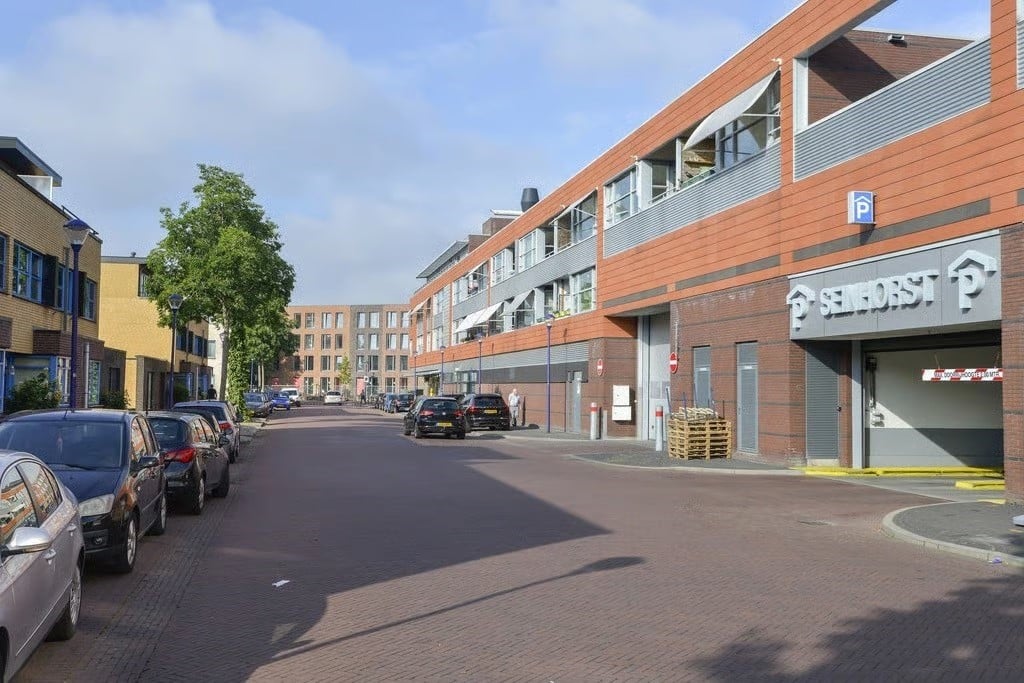 Woning aan de Zenderstraat te Hilversum