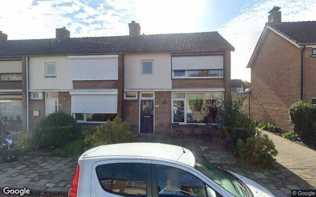 Woning aan de Dr Ensinkstraat te Halsteren