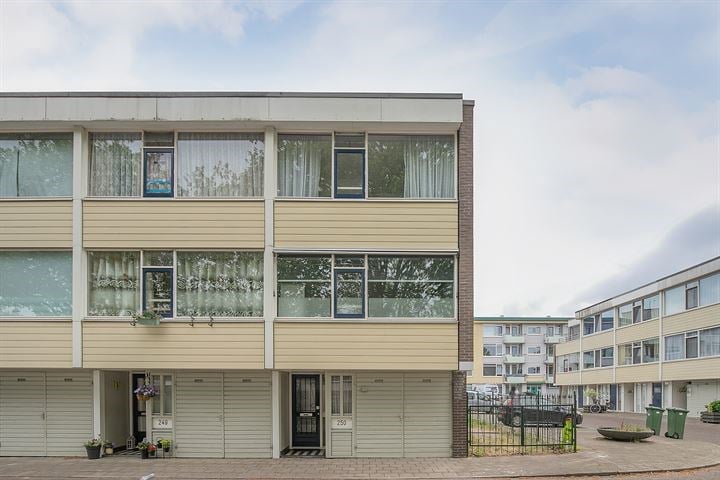 Woning aan de Ypelobrink te Enschede