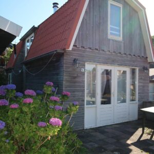 Woning aan de Zuiderzeeveld te Muiderberg