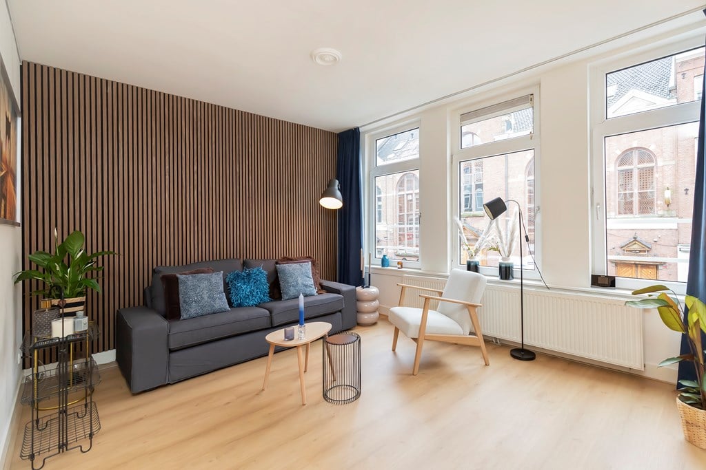Woning aan de Albert Cuypstraat te Amsterdam