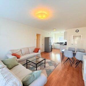 Woning aan de Mr. G. Groen van Prinstererlaan te Amstelveen