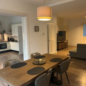 Woning aan de Roo-Valkstraat te Rotterdam