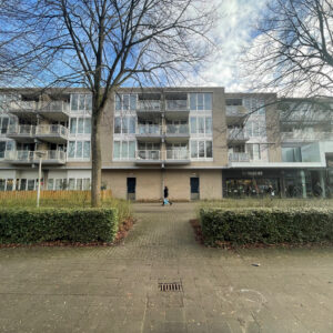 Woning aan de Brink te Amstelveen