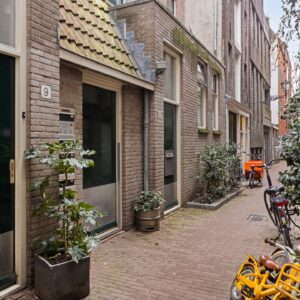 Woning aan de Heintje Hoekssteeg te Amsterdam