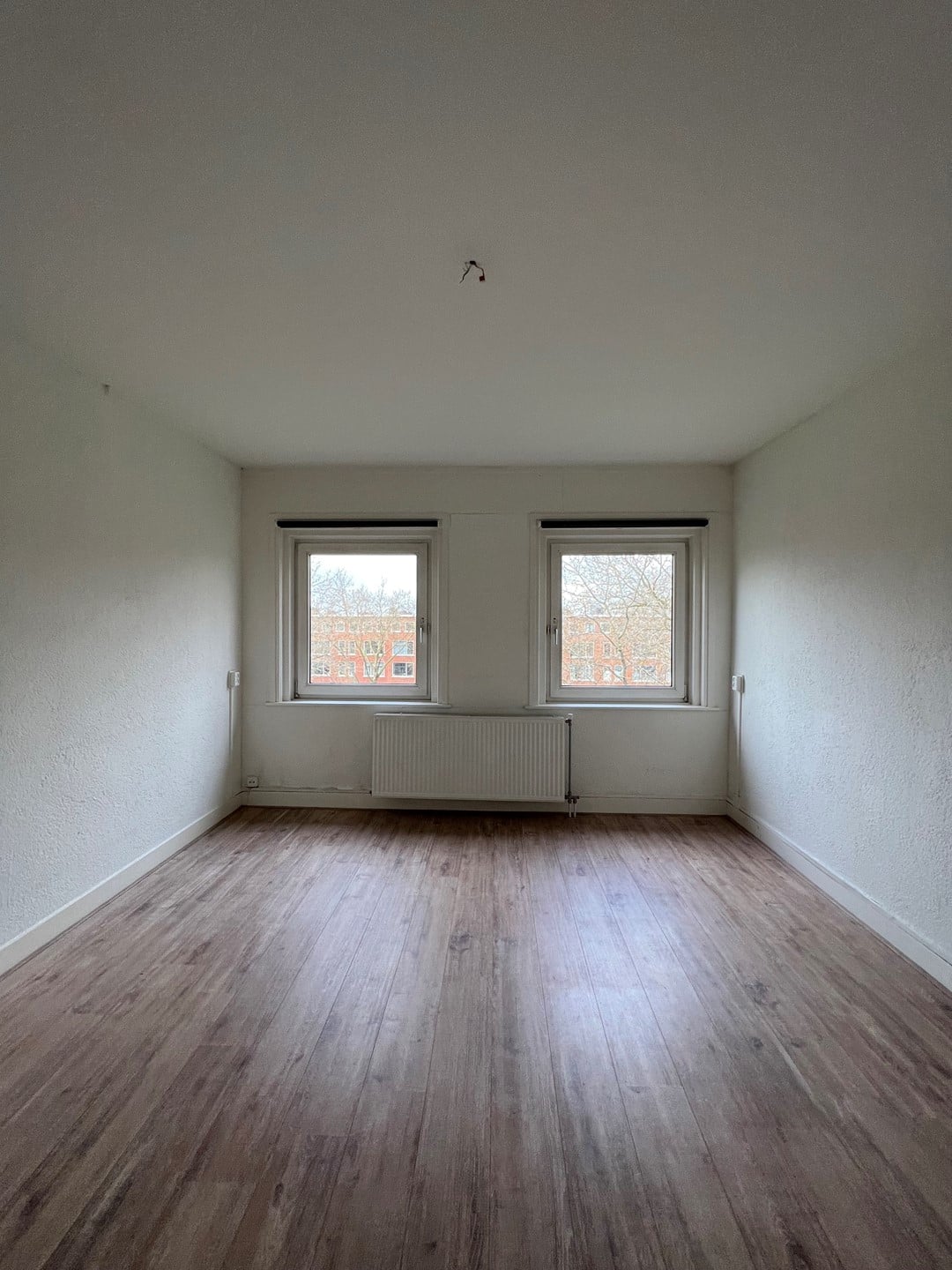 Woning aan de Mijnsherenlaan te Rotterdam