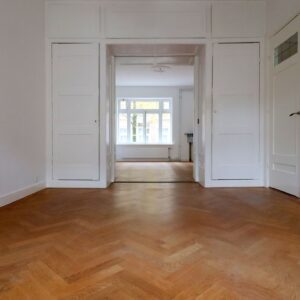 Woning aan de Tweede Helmersstraat te Amsterdam