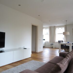 Woning aan de Aalsmeerweg te Amsterdam