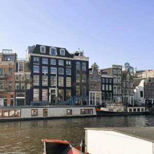 Woning aan de Amstel te Amsterdam