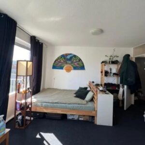 Woning aan de Dalsteindreef te Amsterdam