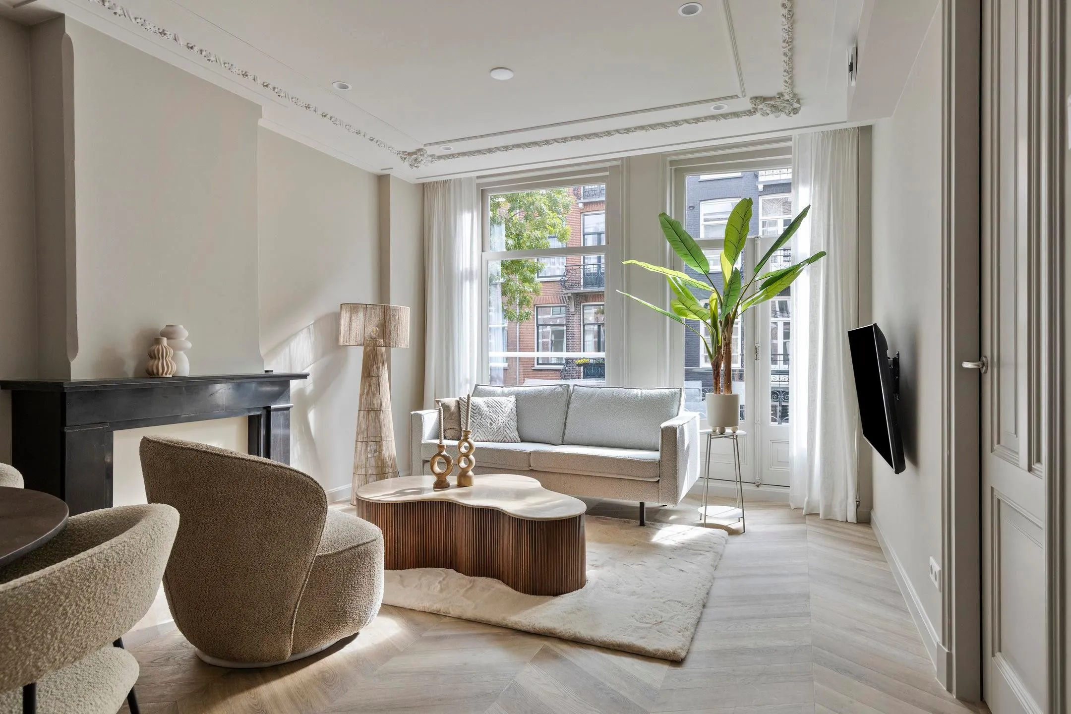 Woning aan de Derde Helmersstraat te Amsterdam